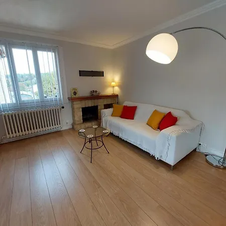 Le Vieux Cerisier 1 Climatisé à Apartamento